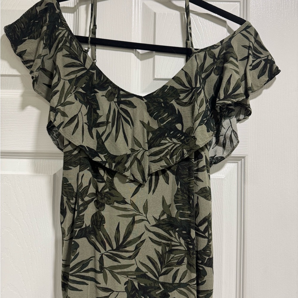 Old Navy Green Leaf Print Top